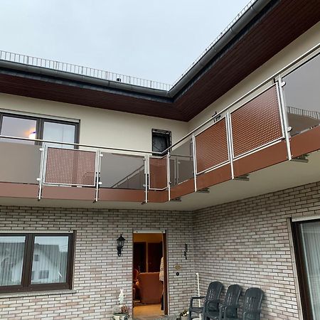 Ferienwohnungjahrsfeld Strassenhaus Exterior foto