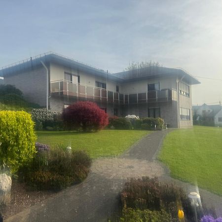 Ferienwohnungjahrsfeld Strassenhaus Exterior foto